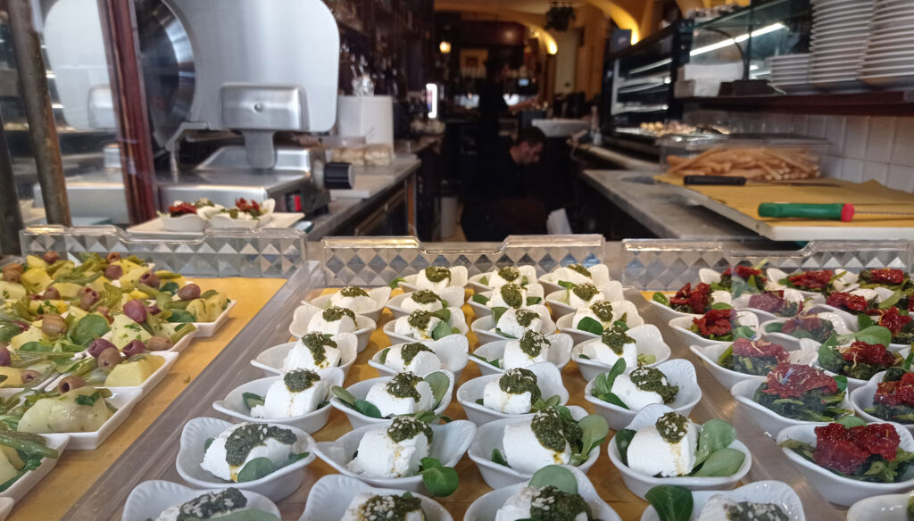 Tomini aperitivo a Torino